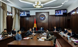 Коронавирус инфекциясына каршы күрөшүү боюнча ыкчам штабдын кезектеги кеңешмеси өттү 