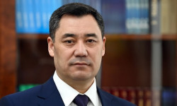 Президент Садыр Жапаров АКШнын Президенти Джо Байденге көңүл айтты  