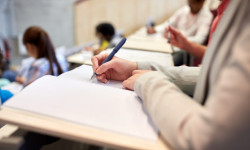 Студенттер эми окуу төлөмүн өзүнө ыңгайлуу кылып төлөсө болот