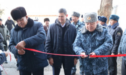 Ички иштер министринин орун басары Октябрь Урмамбетов иш сапары менен Жалал-Абадга барды 