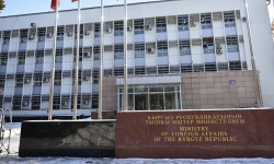 Кыргызстан бир топ өлкөлөр менен тышкы алаканы бекемдеп, байланышты жаңы нукка бурду 