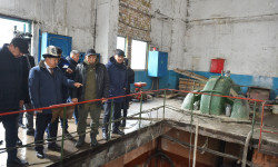 Акылбек Жапаров Бишкек ЖЭБ насостук станциясында көчмө жыйын өткөрдү