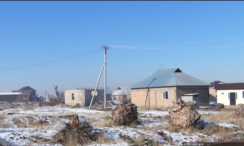 Элдин үнү бийликке жетип, турак жайлар мыйзамдашууда