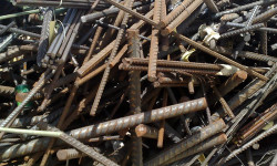 Кыргызстанда кара металлдарды сыртка ташып чыгууга убактылуу тыюу салынды