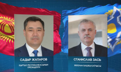 Жапаров ЖККУнун Башкы катчысы Станислав Зась менен сүйлөштү