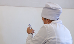 Кыргызстанда коронавируска каршы вакцинага болгон тартыштык жок