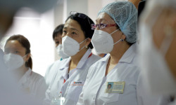 Кыргызстанда бир суткада 36 медкызматкерден коронавирус аныкталды