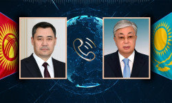 Садыр Жапаров Казакстандын Президенти Касым-Жомарт Токаев менен телефон аркылуу сүйлөштү