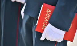 УКМК: Мамлекеттик кызматкерлердин дипломдору жана жарандыгы текшерилет