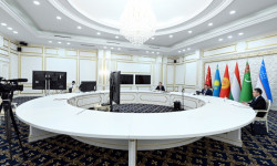 Президент Садыр Жапаров “БА мамлекеттери – Кытай” онлайн-саммитинде сөз сүйлөдү