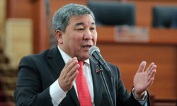 Сот Рыскелди Момбековдун арызын канааттандырган жок