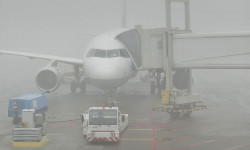 "Манас" эл аралык аэропортунда коюу тумандан улам каттамдар кармалууда