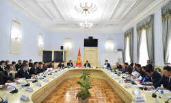 Министрлер Кабинетинин кезектеги кеңешмеси болуп өттү