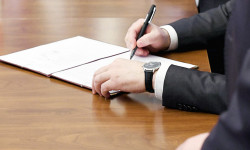 Талапкерлер таза шайлоо үчүн атайын меморандумга кол коюшту