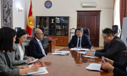 Министрлер Кабинетинде МЖӨ форматындагы долбоорлорду өнүктүрүүнүн маанилүүлүгү белгиленди