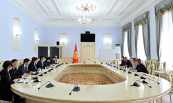 Эдил Байсалов Дүйнөлүк банктын миссиясы менен саламаттык сактоо маселесин талкуулады