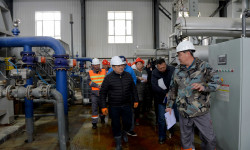 Акылбек Жапаров Жалал-Абадга болгон иш сапарында инфраструктуралык объектилерге, алтын кендерге барды