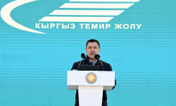 Президент Балыкчы-Кочкор жолунун курулушу өлкөнүн келечеги үчүн маанилүү экенин белгиледи