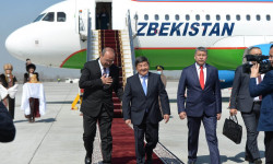 Өзбекстандын Премьер-министри Абдулла Арипов Кыргызстанга иш сапары менен келди