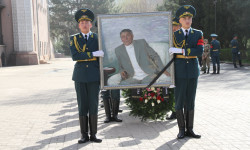 Кыргыз Эл акыны Омор Султанов акыркы сапарга узатылды