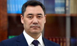 Президент Апрель элдик революциясынын кезектеги жылдыгына карата Кыргызстан элине кайрылуу жасады