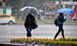 Шашылыш билдирүү! Бишкекте жана Чүйдө күн күркүрөп, катуу шамал болушу күтүлүүдө