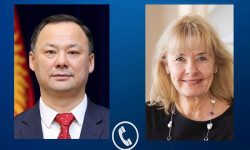 Руслан Казакбаев Европа Биримдигинин Борбордук Азия боюнча атайын өкүлү Тери Хакала менен телефон аркылуу сүйлөштү