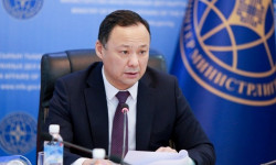 Руслан Казакбаев тышкы иштер министри кызматынан бошотулду