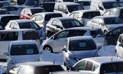 Оң рулдуу автоунааларга уруксат берүү талабы колдоо тапкан жок — ЖК