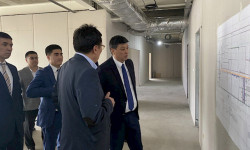 Бакыт Төрөбаев Сокулук айылындагы «Биовит» дары-дармек чыгаруучу заводдун ишмердүүлүгү менен таанышты