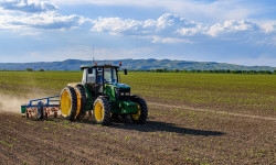 “Айыл чарбасын каржылоо 10” долбоору: 5 миңге жакын дыйкан, фермер жеңилдетилген насыяларды алышты