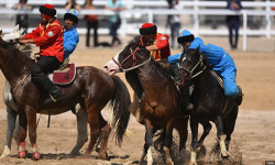 Баткен облусунда республикалык деңгээлде улуттук ат оюндары өтүп жатат