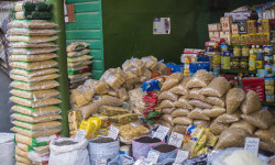 Кыргызстанда социалдык мааниге ээ товарлардын баасы мурдагы деңгээлде кармалууда