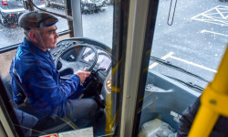 Троллейбус, автобустарда жол кирени эми "Элкарт" картасы менен төлөөгө болот