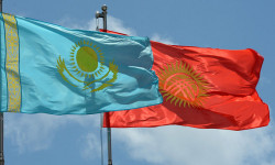 Кыргызстан менен Казакстандын тарыхы, алакасы менен келечектеги карым-катнашы талкууланды