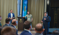 Акылбек Жапаров Орусиянын «Сколково» фондуна Ысык-Көлдө IT айылын ачууну сунуштады