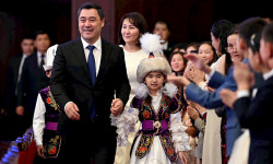 Бишкекте президенттин катышуусунда эл аралык "Наристе” балдар фольклордук фестивалы өтөт