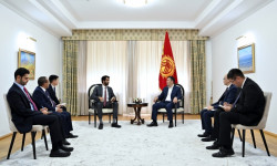 Президент Садыр Жапаров БАЭ экономика министри Абдулла бин Таук Аль Маррини кабыл алды