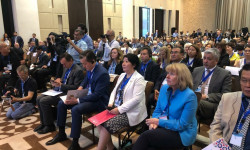 Кыргызстандын делегациясы Душанбеде өтүп жаткан суу боюнча эл аралык конференцияга катышууда