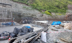 Акылбек Жапаров Бишкек-Ош жолундагы кар көчкүдөн коргоочу галереянын курулушу менен таанышты