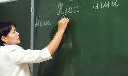 Жаңы окуу жылында мугалимдерди аттестациядан өткөрүү пландалууда