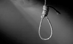 Тергөө камерасында жаткан “Айыл Банктын” мурдагы бөлүм башчысы асынып каза болду