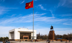 Бишкекте аптаптуу ысыктан улам, эс-учун жоготкон жарандар болууда