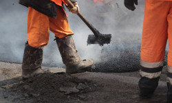 Жумгал районундагы 70 чакырымга созулган, Эпкин - Баш-Кууганды тилкесине асфальт төшөлө баштады