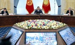 С.Жапаров: Саясий оюндар бүттү. Эми саясий оюндардын эмес, экономика менен алектене турган жылдар!