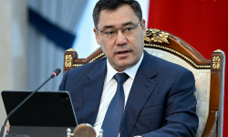 Садыр Жапаров: “азыр уктап жатчу учур эмес”