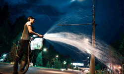 Бишкекте жашыл аянтчаларды сугаруу күчөтүлдү