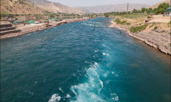 Кыргызстан менен Тажикстан суу ресурстарын пайдалануу ишин жандантат