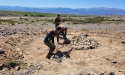 Балыкчы-Кочкор темир жол тилкесинде байыркы коргондор табылды