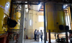 Бакыт Төрөбаев «Кара-Балта спирт заводу» мамлекеттик ишканасынын иши менен таанышты